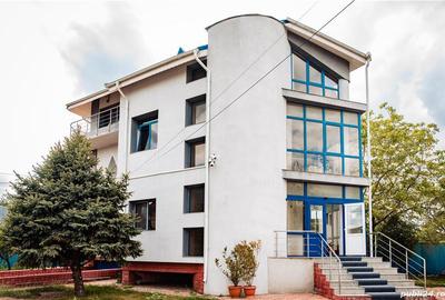 Casă cu 12 camere cu Teren 705 Mp în Faleză - 2