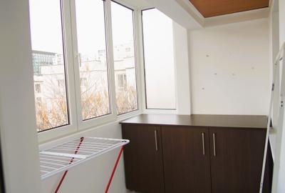 Apartament cu 3 camere decomandat, mobilat în 13 Septembrie - 16