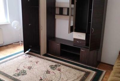 Apartament cu 3 camere decomandat în Central - 2