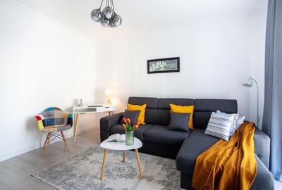 Garsonieră decomandată, mobilată în Central - 8