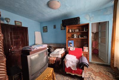 Casă individuală cu 3 camere cu Teren 750 Mp în Km 5 - 9