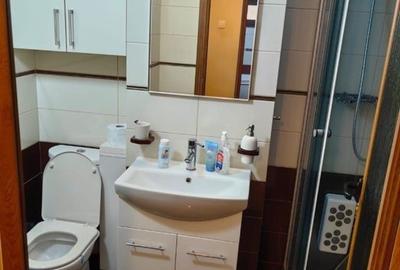 Apartament de vânzare - 4 camere, Strada Tecuci, Bloc Vega - 10