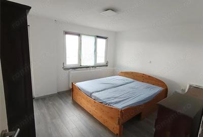 Casă cu 8 camere cu Teren 4 Mp în Măcești - 1