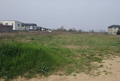 Teren de 643 mp, în Central