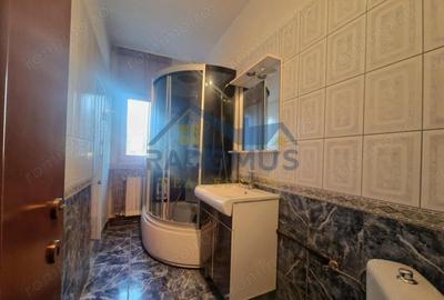 Casa + Spa?iu Comercial - Str.Strandului - 200 mp Utili - Trifazic - 16