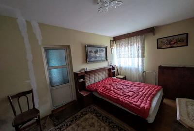 Casa de vanzare in Olesesti - 2
