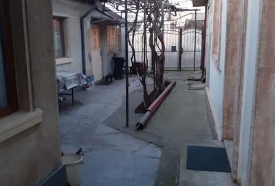 Casă cu 6 camere cu Teren 221 Mp în Central - 2