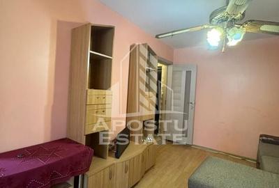 Garsonieră, în Badea Cîrțan - 3