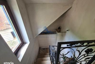 Casă cu 4 camere cu Teren 1500 Mp în Central - 17