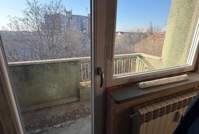 Apartament cu 3 camere decomandat, mobilat în Calea București - 10