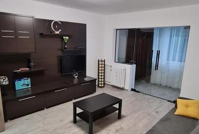 Garsonieră decomandată în Titan - 4