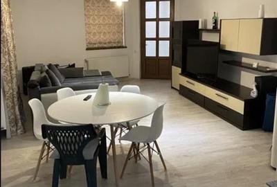 Casă individuală cu 3 camere în Central