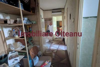Apartament cu 2 camere decomandat în Calea București