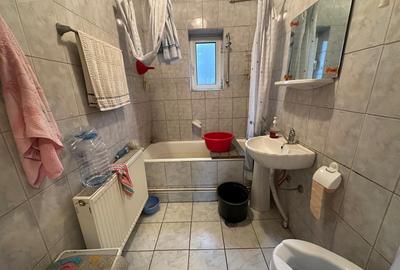 Casa singur in curte - 3 camere - zona Stefan Cel Mare - 5