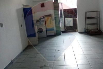 Casă cu 2 camere cu Teren 90 Mp în Giulești - 3