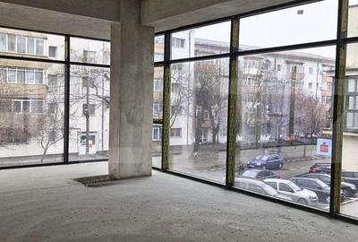Spațiu comercial, de 150 mp, în Ultracentral - 3