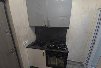 Garsonieră semidecomandată, mobilată în CET - 11