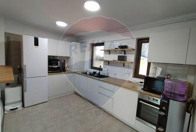 Pta Unirii - 96 mp Spațiu de birouri / rezidential + 1 loc parcare - 7