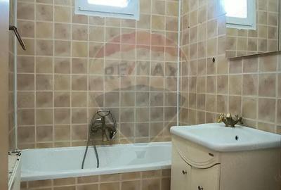 Apartament cu 3 camere semidecomandat în Mediaș - 3