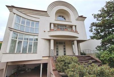 Casa deosebita in centrul orasului - COMISION 0% pentru Cumparator Casa deosebita in centrul orasului - COMISION 0% pentru Cumparator - 1