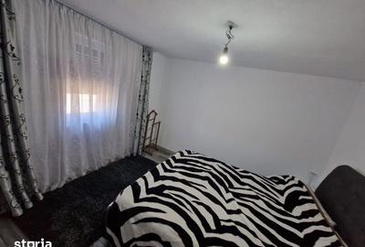 Casă cu 4 camere cu Teren 432 Mp în Central - 10