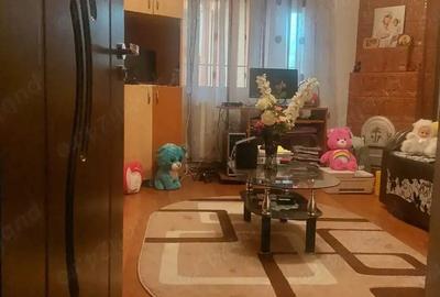 Casă cu 4 camere în Central - 2