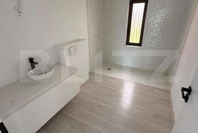 Casă cu 5 camere cu Teren 1200 Mp în Unirea - 9