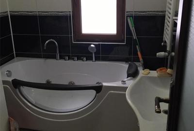 Casă cu 6 camere cu Teren 1000 Mp în Soveja - 7