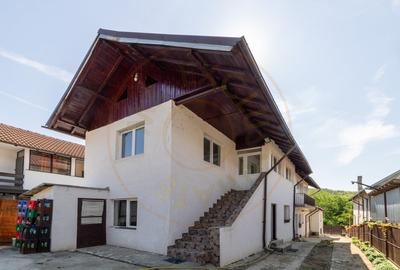 Casa spatioasa +Spatiu Comercial zona Stefanesti Arges!