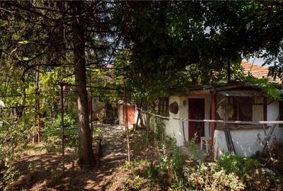 Casă cu 3 camere cu Teren 500 Mp în Central