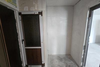 Apartament cu 2 camere semidecomandat în Micro I - 19