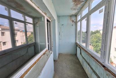 Apartament cu 3 camere decomandat în Mioriței - 3