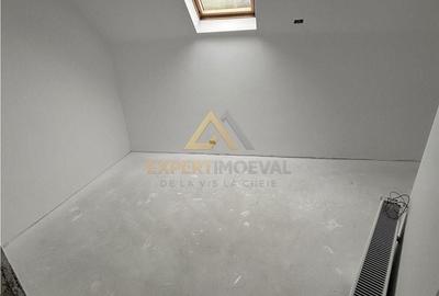 Casă cu Teren 2100 Mp în Central - 5