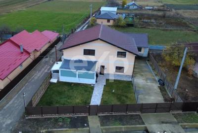 Casă cu 5 camere cu Teren 582 Mp în Șerbești - 12