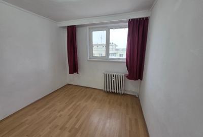 Sos Colentina intersectie Fundeni, bloc reabilitat, stradal, vedere spate, - 1