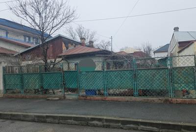 Teren Construcții intravilan de 400 mp, în Andronache - 1