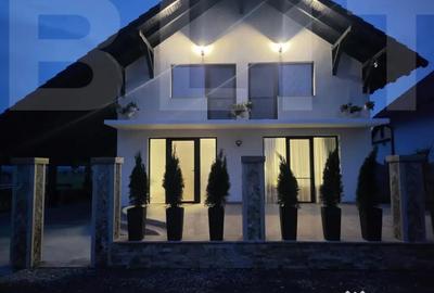 Casă cu 4 camere cu Teren 500 Mp în Central - 1