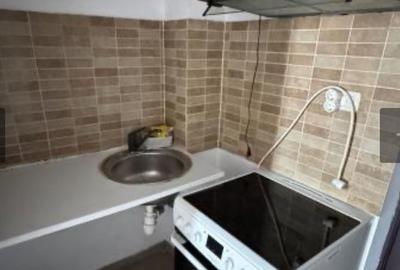 Garsonieră zona Poarta 6 semimobilat utilată 20 mp Garsonieră zona Poarta 6 semimobilat utilată 20 mp - 4