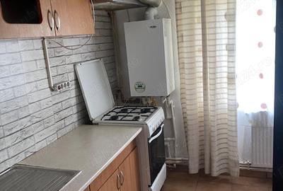 Garsonieră decomandată în 1 Decembrie - 3