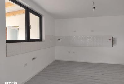 Casă cu 4 camere cu Teren 460 Mp în Tileagd - 17