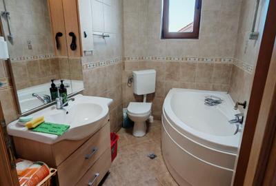 Apartament cu 3 camere decomandat în Central - 2