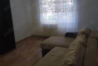 Apartament cu 2 camere decomandat în Apărătorii Patriei - 3