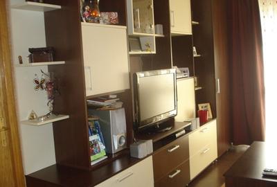 Apartament cu 2 camere semidecomandat în Vitan Mall