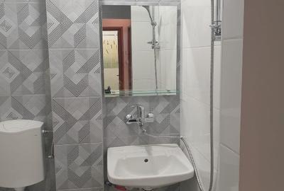 Proprietar  inchiriez ap 3 camere decomandate str Donath - 6