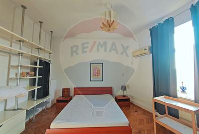 Apartament cu 4 camere decomandat în Universitate - 6