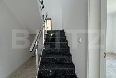 Casă cu 4 camere cu Teren 250 Mp în Central - 9