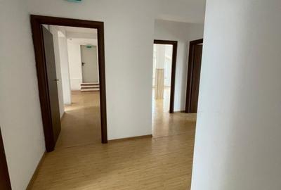 Casă individuală cu 20 camere cu Teren 900 Mp în Prelungirea Ghencea - 11