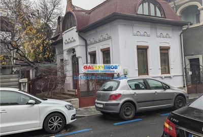 Casă cu 5 camere cu Teren 121 Mp în Unirii - 1