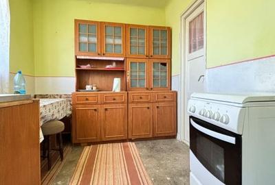 Casa 2 camere, 43 mp, curte 300 mp, pozitie centrala, in Moravita - COMISION 0% - 9