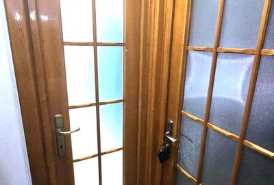 Apartament 3 camere in Tecuci ,suprafata 77 m ..decomandat..etaj 1 - 3